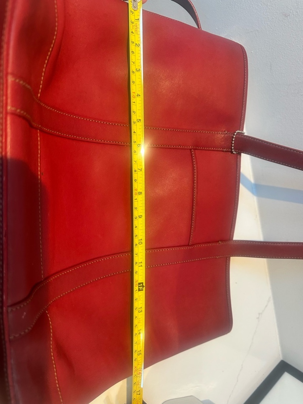 Coach Vintage 2003 Hampton Leatherware with Bullseye logo on creed. Leather Tote - Picture 11 of 14